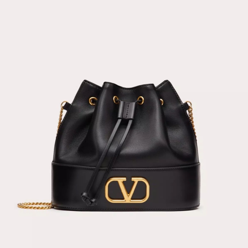 *SALE* Valentino AUTH MINI BUCKET BAG IN NAPPA WITH VLOGO SIGNATURE CHAIN EUC